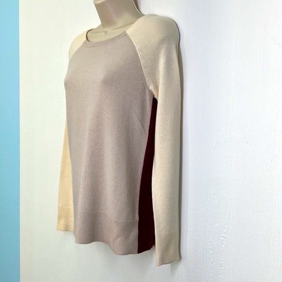 Neiman Marcus - 100% Cashmere Color Blocked Zipper Back Crewneck Sweater XS - Picture 5 of 10